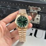 Vacheron Constantin Best Copies Watch Overseas 4500V Dial Green 41mm - Image 2