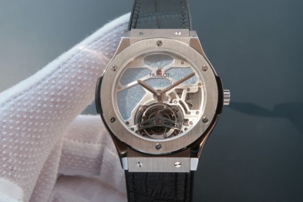 AE12446A-535F-5C70-DC39-F79571769E1E.jpg Replica Hublot Classic Fusion Tourbillon 45mm TF Purple Skeleton Dial Black Gummy Strap A23J - Image 1