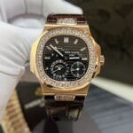 Patek Philippe Replica Watch Nautilus 5724R Gray Dial GR Factory 40mm - Image 4