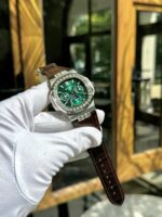Patek Philippe High End Watch Replicas Nautilus 5740G Diamond   Green Dial Best Quality 40mm - Image 2