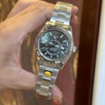 Rolex Sky Dweller 326935 Replica Watch Green Dial Noob Factory 42mm - Image 4