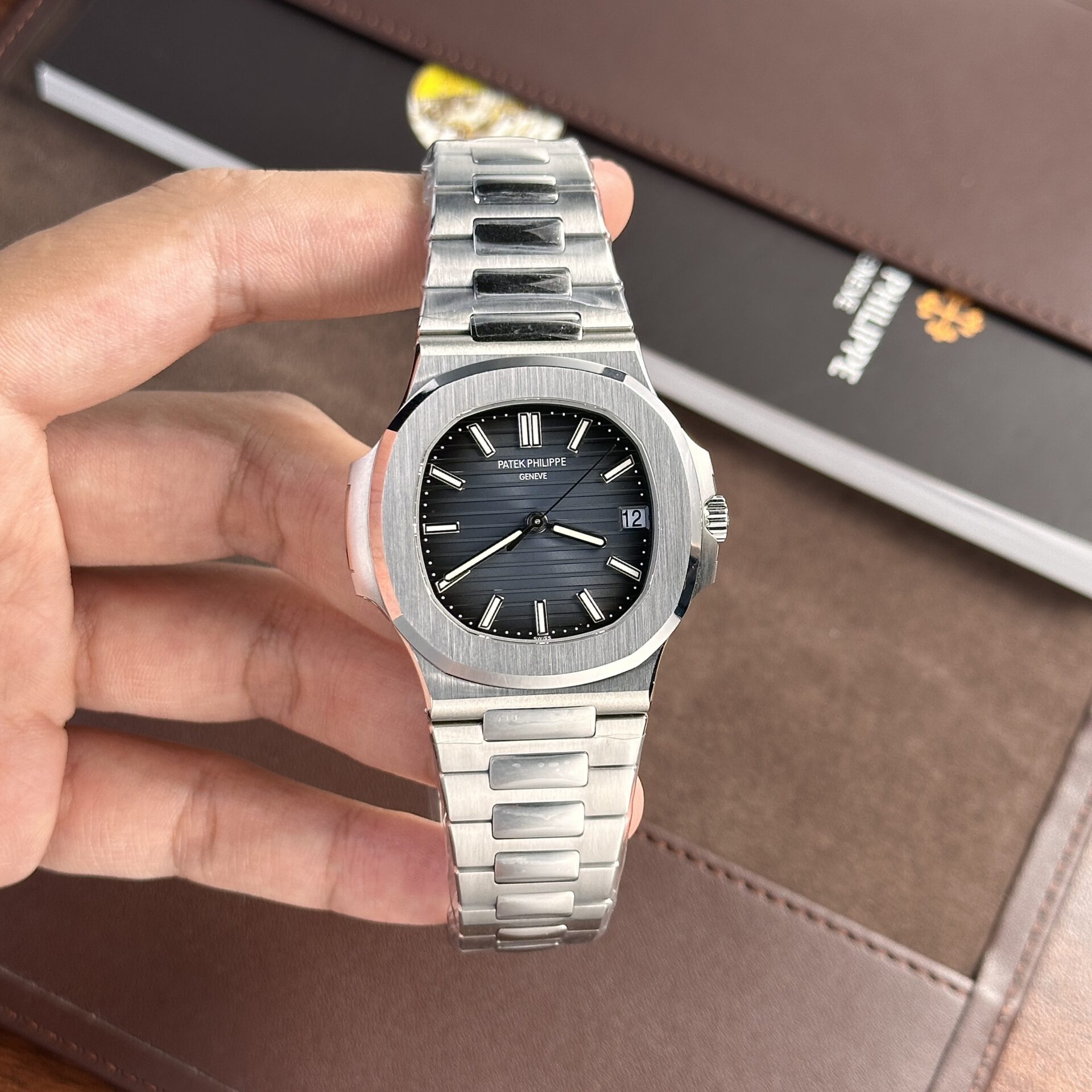 C3C4F7A1-C9FA-DB42-3A27-E785D71E0E49.jpg Patek Philippe Replica 11 Watch Nautilus 5711 Fully Adjusted Auth 40mm - Image 1