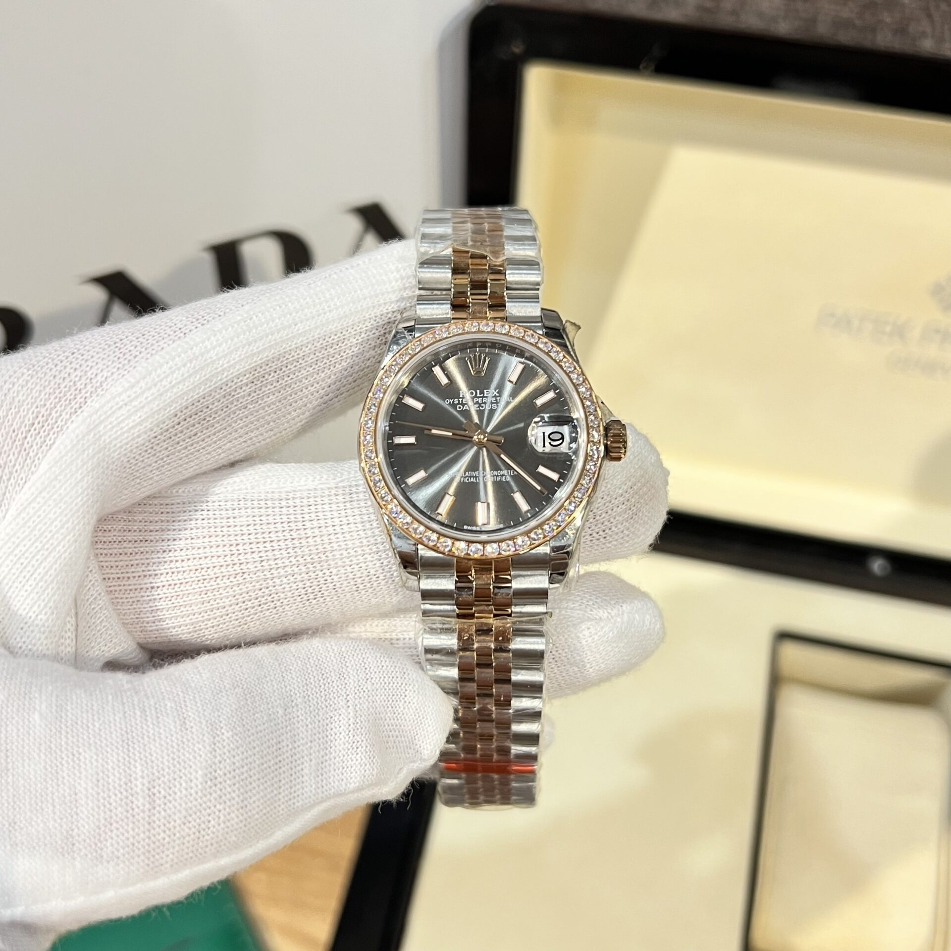 C66FAD58-39E1-ADC1-4976-B256007C1D88.jpg Rolex DateJust Women s Replica Watch With Diamonds Gray Dial EW Factory 31mm - Image 1