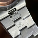 Vacheron Constantin Overseas Ultra-Thin 2000V Knock Off Watches White Dial Metal Wire 8F Factory 40mm - Image 12