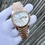 Rolex Best Fake Watch Day-Date Mother Of Pearl Dial Moissanite Gold Wrapped GM Factory 40mm - Image 4