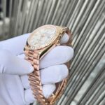 Rolex Best Fake Watch Day-Date Mother Of Pearl Dial Moissanite Gold Wrapped GM Factory 40mm - Image 6