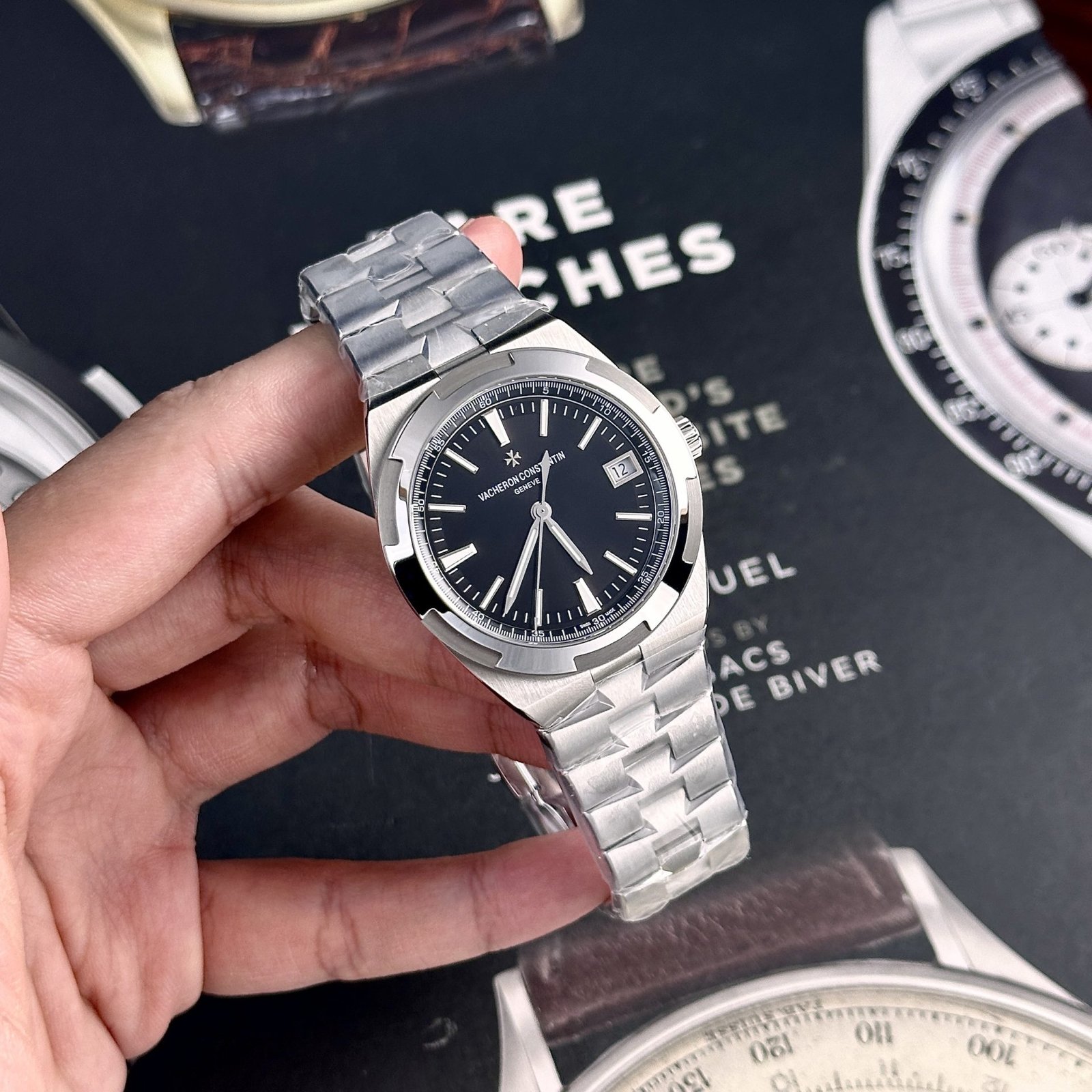 D8D34996-CB75-A655-D8E5-737B83523663.jpg Vacheron Constantin Replica 11 Watch Overseas 4500V Black Dial Factory PPF 41mm - Image 1