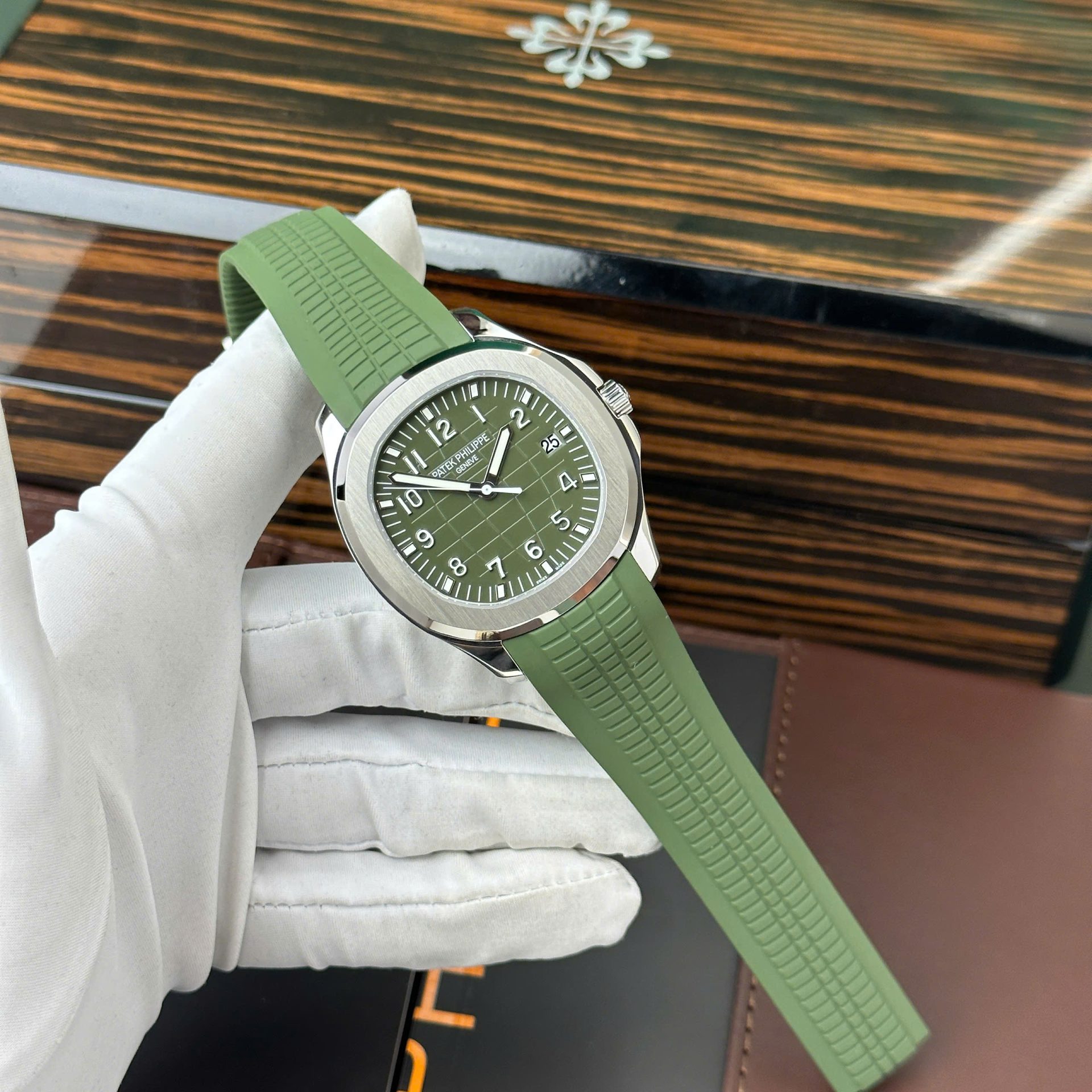DE55B19B-7815-088E-5E61-F5560F82EB9D.jpg Patek Philippe Aquanaut 5168G Best Replica Watch Custom Like Auth 42.2mm - Image 1