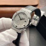 Hublot Replica Watch Classic Fusion Full Diamond Moissanite Black 38mm - Image 3