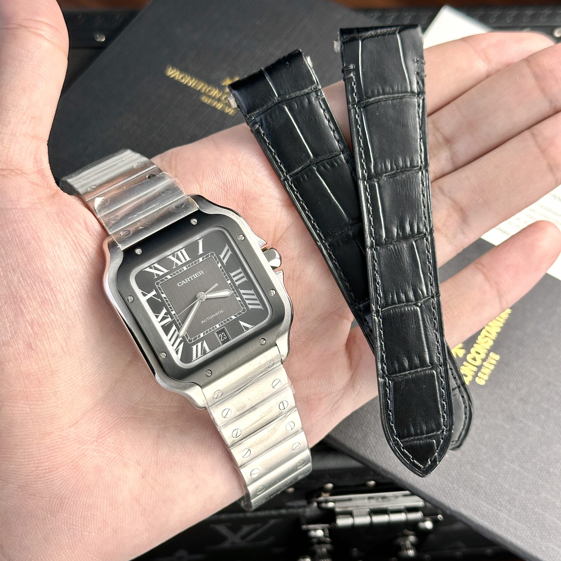 E4CF6CCC-0CA9-42D7-742F-034ED9FB43AC.jpg Cartier Santos De Cartier Replica 11 Watch Factory BV 39.8mm - Image 1