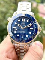 Omega Replica 1:1 Watch Seamaster Diver 300m Chronometer Blue Demi Gold 42mm - Image 2