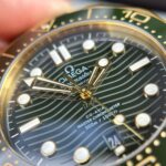 Omega Seamaster Diver 300M Replica Watches Dial Green VS Factory 42mm - Image 4