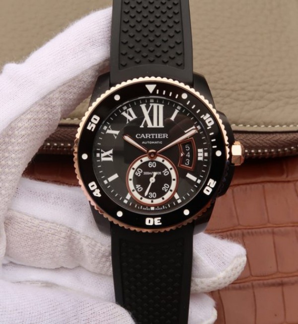 ED4C3774-6B01-7750-275F-3194923C5CBC.jpg Replica Cartier JJF Calibre De Cartier Diver DLC Black Dial RG Bezel Black Rubber Strap A23J - Image 1