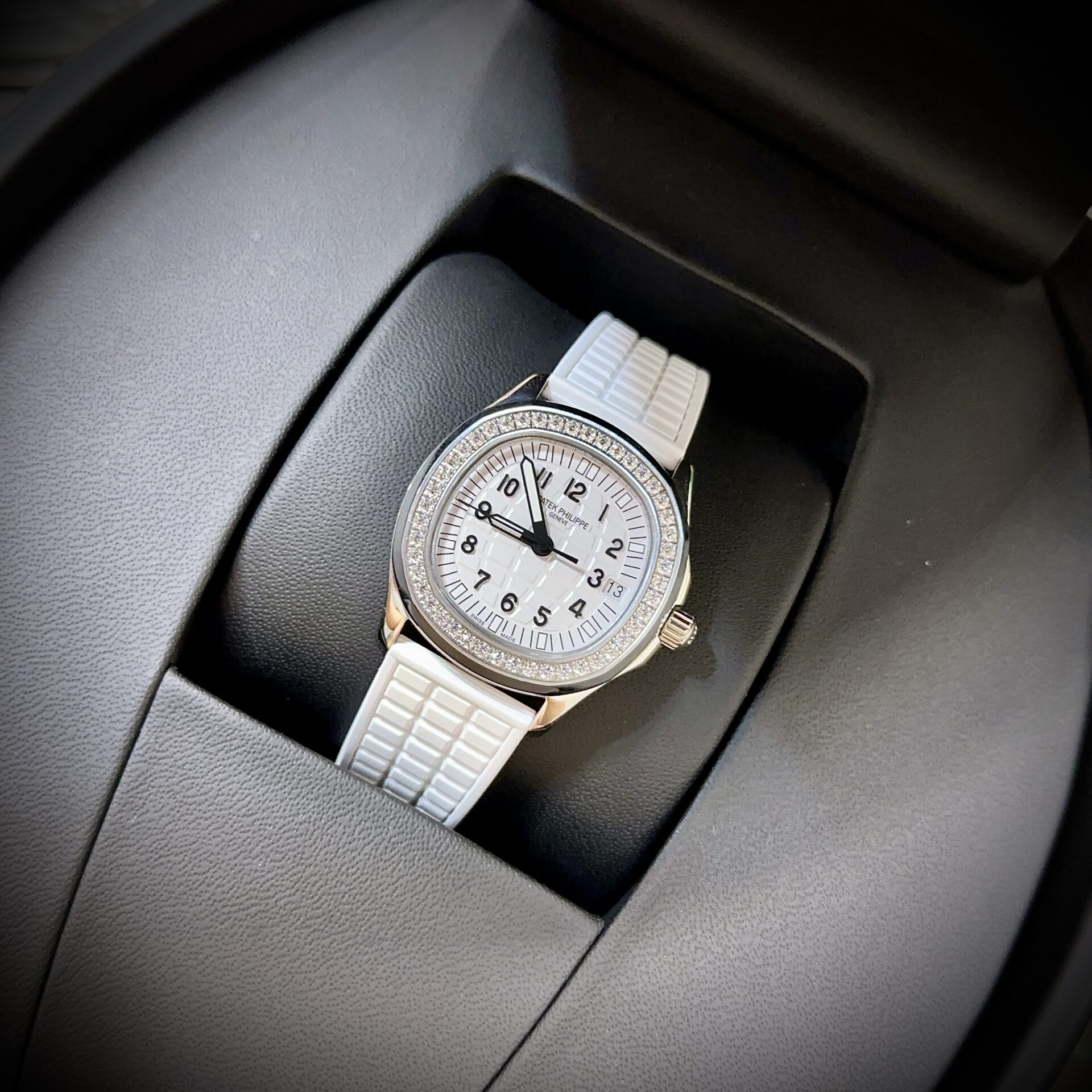 EFF6BBBA-3384-DE17-2ECD-09E78CCC54DD.jpg Patek Philippe Aquanaut 5067G Replica 1:1 Watch PP Factory 35.6mm - Image 1