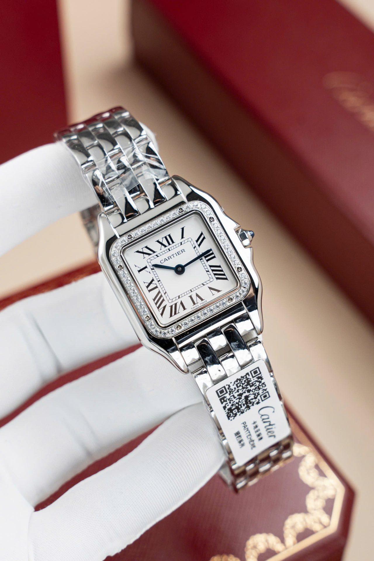 F33C4D88-DC51-7D29-5D88-6E0EE785EF6F.jpg Cartier Panthere W2PN0007 Replica Watch White Dial Metal Wire 27x37mm - Image 1