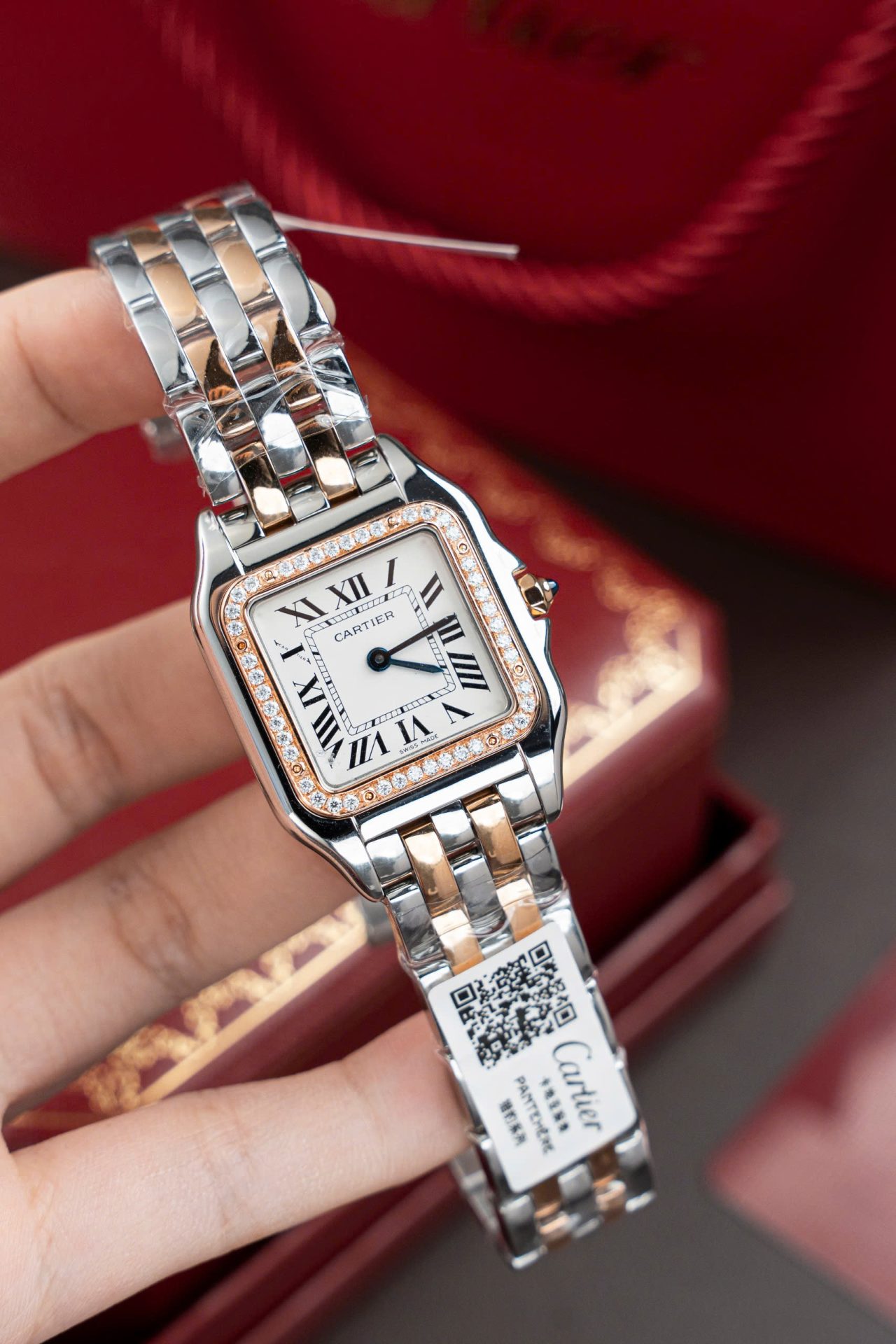 F3408FFE-A93B-96F3-B366-EA80CE452F53.jpg Cartier Panthere WSPN007 Demi Rose Gold Replica Watch Diamonds Moissanite Hong Kong 27x37mm - Image 1