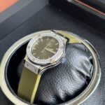 Hublot Replica 1:1 Watch Classic Fusion Women s Green With Diamond 33mm - Image 3