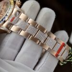 Rolex Replica 1:1 Watch Daytona Rainbow Full CZ Stone High Quality 40mm - Image 7