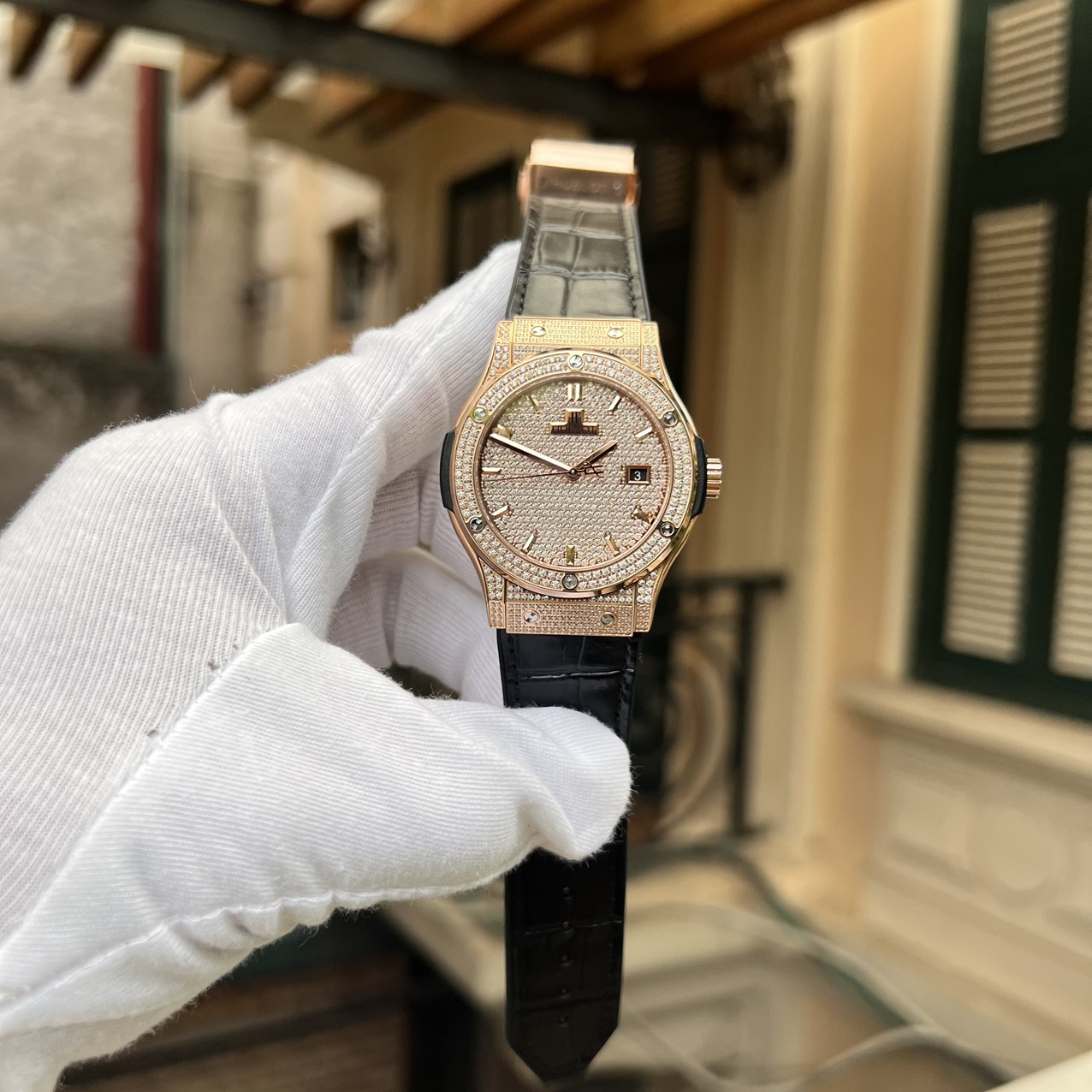F75E6BE2-84B8-98DF-7BB1-9DB9F54773BD.jpg Hublot Classic Fusion King Gold Watch With Full Diamonds HBF Replica Watch 42mm - Image 1