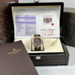 Patek Philippe Replica Watch Nautilus 5724 Gold-Wrapped With Moissanite Diamond ZF Factory 40mm