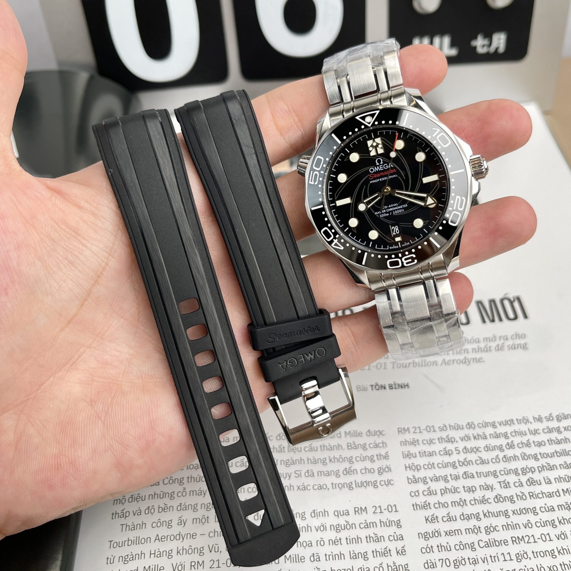 FA32948A-E9F7-BF27-7CB5-3AB120DD0AD6.jpg Omega Replica Watch Seamaster James Bond 007 Black Dial VS Factory 42mm - Image 1