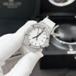 Hublot Classic Fusion Women s Best Replica Watch White Moissanite Diamond 33mm - Image 3